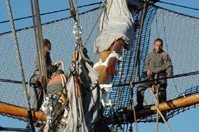 nave scuola amerigo vespucci lavori vita a bordo